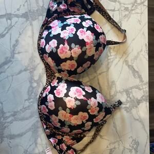 PINK Victoria's Secret Floral Black Bra